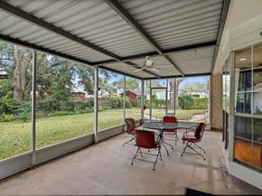 9011 Tavenor Ln, Houston TX 77075