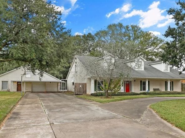 9011 Tavenor Ln, Houston TX 77075
