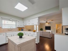 5411 Spellman Road, Houston TX 77096