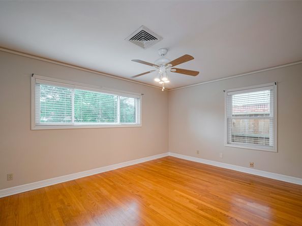 5411 Spellman Road, Houston TX 77096