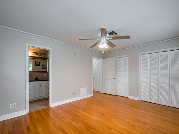 5411 Spellman Road, Houston TX 77096