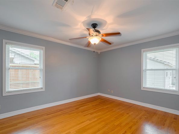 5411 Spellman Road, Houston TX 77096