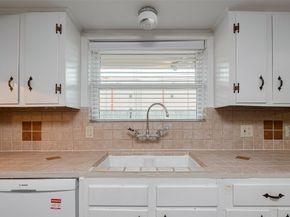 5411 Spellman Road, Houston TX 77096