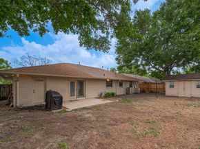 5411 Spellman Road, Houston TX 77096