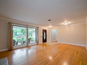5411 Spellman Road, Houston TX 77096