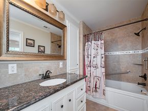 5411 Spellman Road, Houston TX 77096