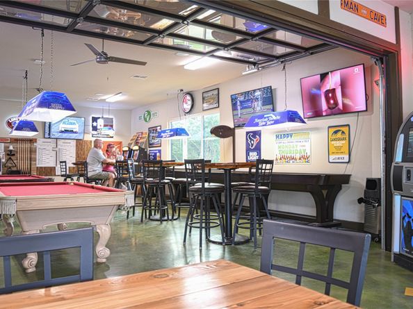 565 Demarett Drive, Point Venture TX 78645