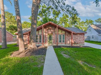 3210 Lakehaven Drive