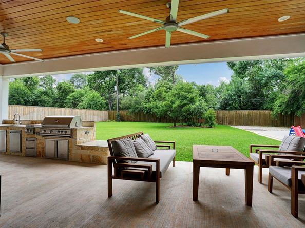 9115 Hammerly Boulevard, Houston TX 77080