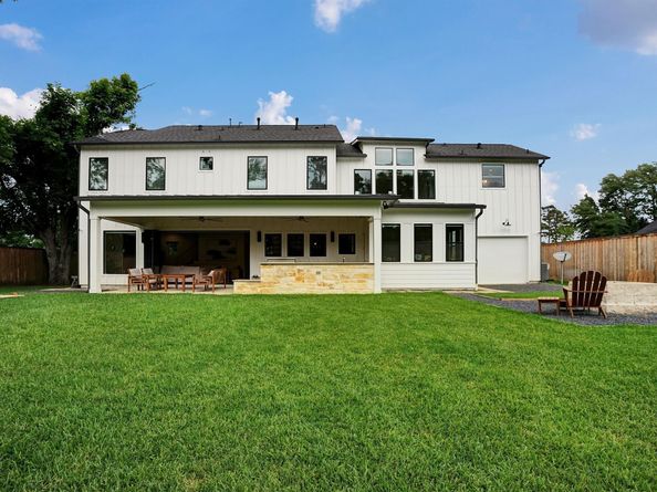 9115 Hammerly Boulevard, Houston TX 77080