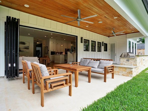 9115 Hammerly Boulevard, Houston TX 77080