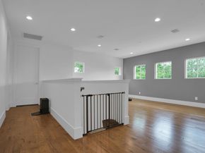 9115 Hammerly Boulevard, Houston TX 77080