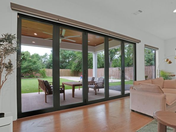 9115 Hammerly Boulevard, Houston TX 77080