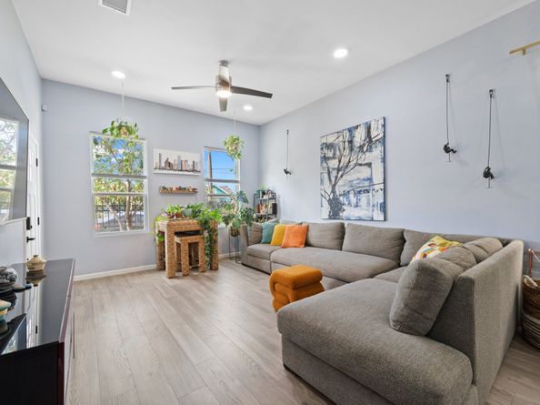 5005 Brady Street, Houston TX 77011