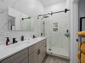 5005 Brady Street, Houston TX 77011