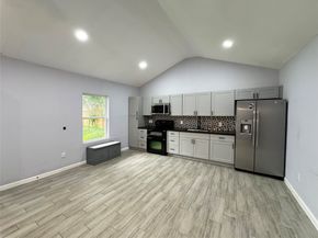 5005 Brady Street, Houston TX 77011