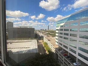 14 Greenway Plaza 13R, Houston TX 77046