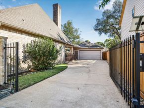 11415 Del Monte Drive, Houston TX 77077