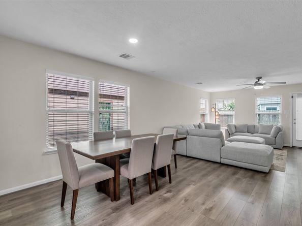 12626 Mint Field, Houston TX 77066