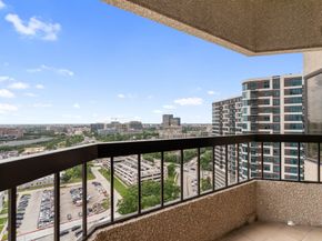 2001 Holcombe Boulevard 1905, Houston TX 77030