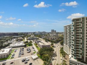2001 Holcombe Boulevard 1905, Houston TX 77030