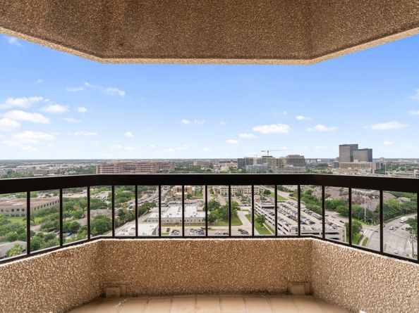 2001 Holcombe Boulevard 1905, Houston TX 77030