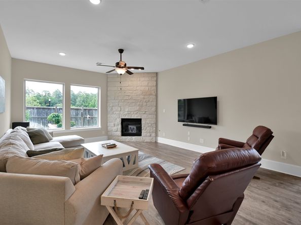 3825 Hawthorn Shadow Court, Spring TX 77386