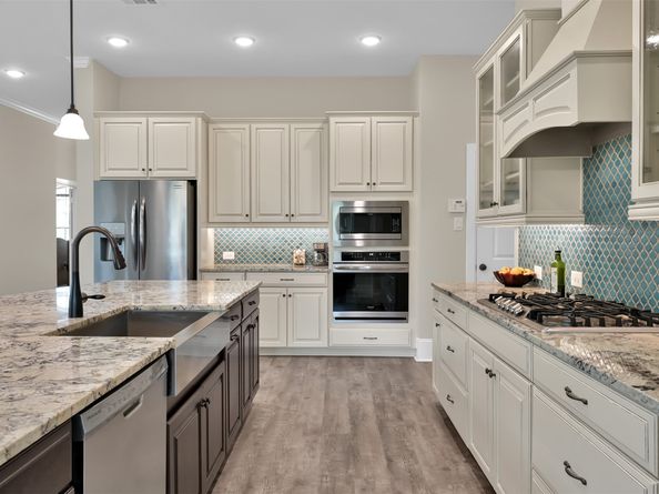 3825 Hawthorn Shadow Court, Spring TX 77386