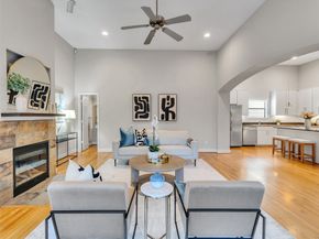 5841 Darling Street B, Houston TX 77007