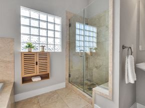 5841 Darling Street B, Houston TX 77007