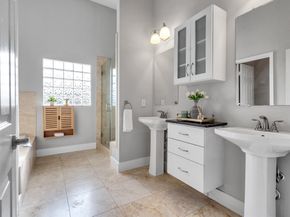 5841 Darling Street B, Houston TX 77007