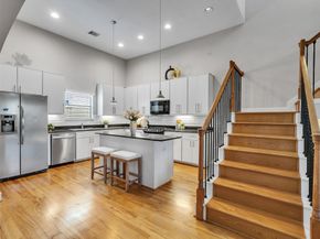 5841 Darling Street B, Houston TX 77007