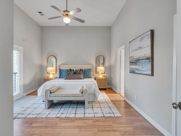 5841 Darling Street B, Houston TX 77007