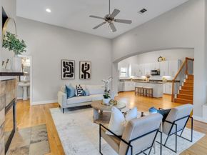 5841 Darling Street B, Houston TX 77007