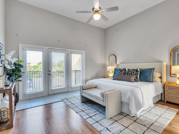 5841 Darling Street B, Houston TX 77007