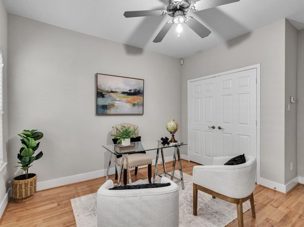 5841 Darling Street B, Houston TX 77007