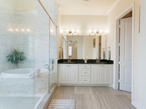 1415 Maple Stream Drive, Houston TX 77043