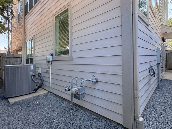 1415 Maple Stream Drive, Houston TX 77043