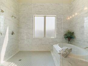 1415 Maple Stream Drive, Houston TX 77043