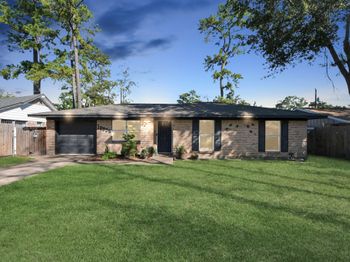 10526 Hollyglen Drive