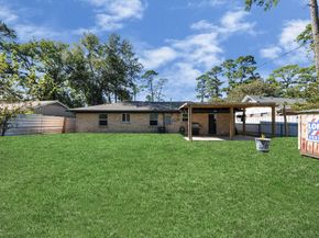 10526 Hollyglen Drive, Houston TX 77016