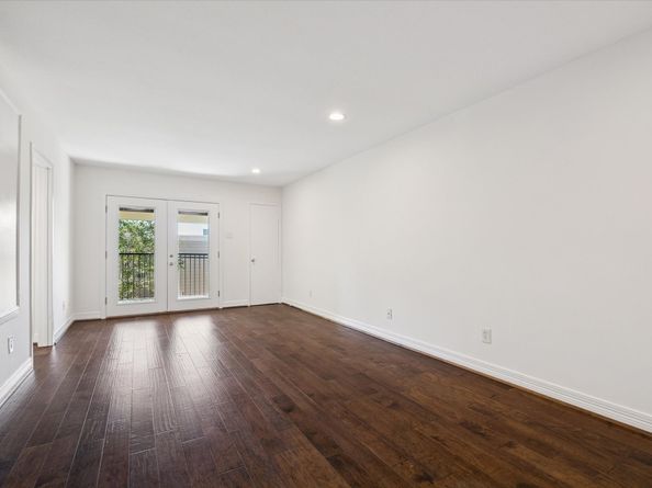 3131 Cummins Street 18, Houston TX 77027