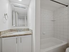 3131 Cummins Street 18, Houston TX 77027