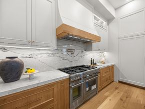 1030 W 41st Street, Houston TX 77018