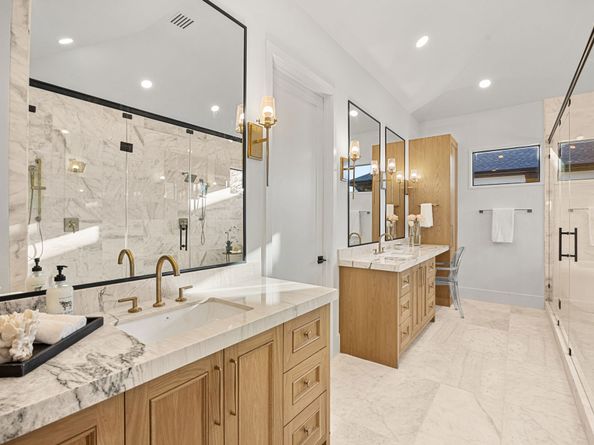 1030 W 41st Street, Houston TX 77018