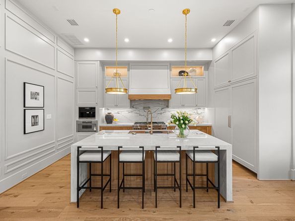 1030 W 41st Street, Houston TX 77018