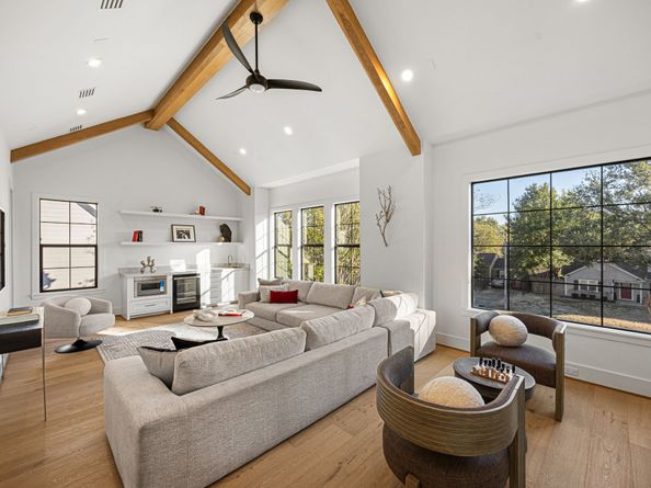 1030 W 41st Street, Houston TX 77018