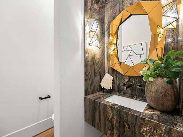 1030 W 41st Street, Houston TX 77018