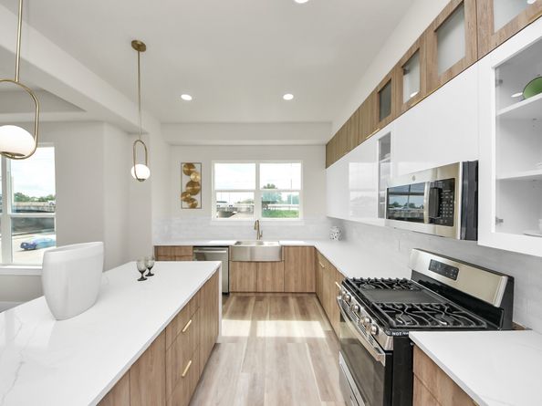 2016 Blodgett Street, Houston TX 77004