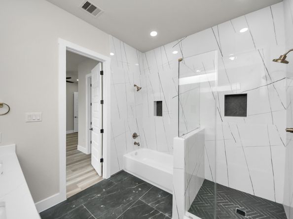 2016 Blodgett Street, Houston TX 77004